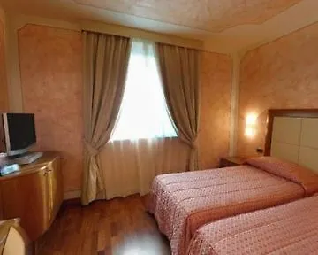 מלון Grand Del Parco - Bergamo Airport 4*