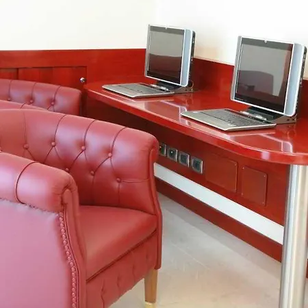 מלון Grand Del Parco - Bergamo Airport 4*